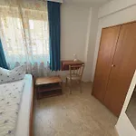 Heinzelmaennchen מלון 2*