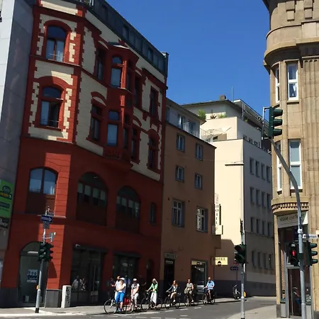 Hotel Heinzelmaennchen Cologne