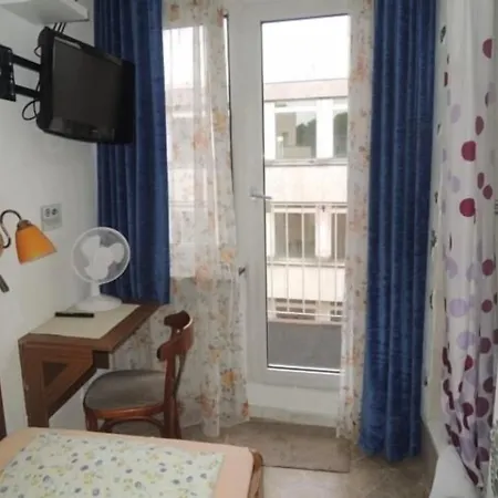 Heinzelmaennchen Hotel 2*