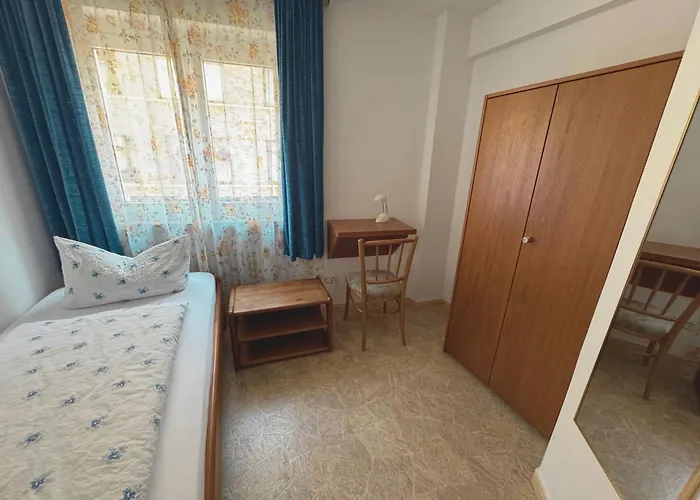 Heinzelmaennchen Hotel 2*