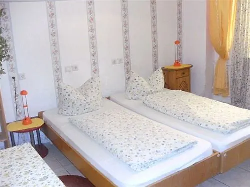 Hotel Heinzelmaennchen 2*